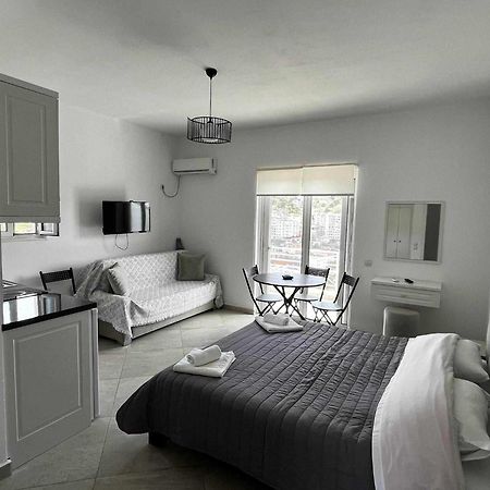 Mariana Apartments Саранде Екстериор снимка