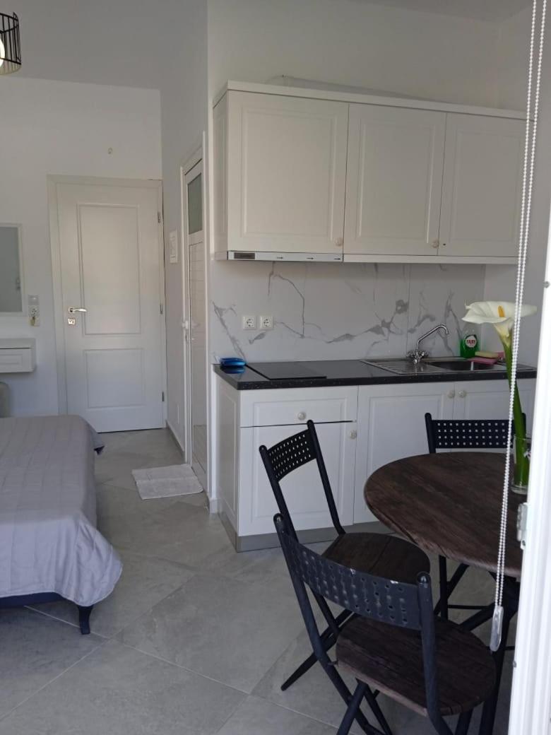 Mariana Apartments Саранде Стая снимка