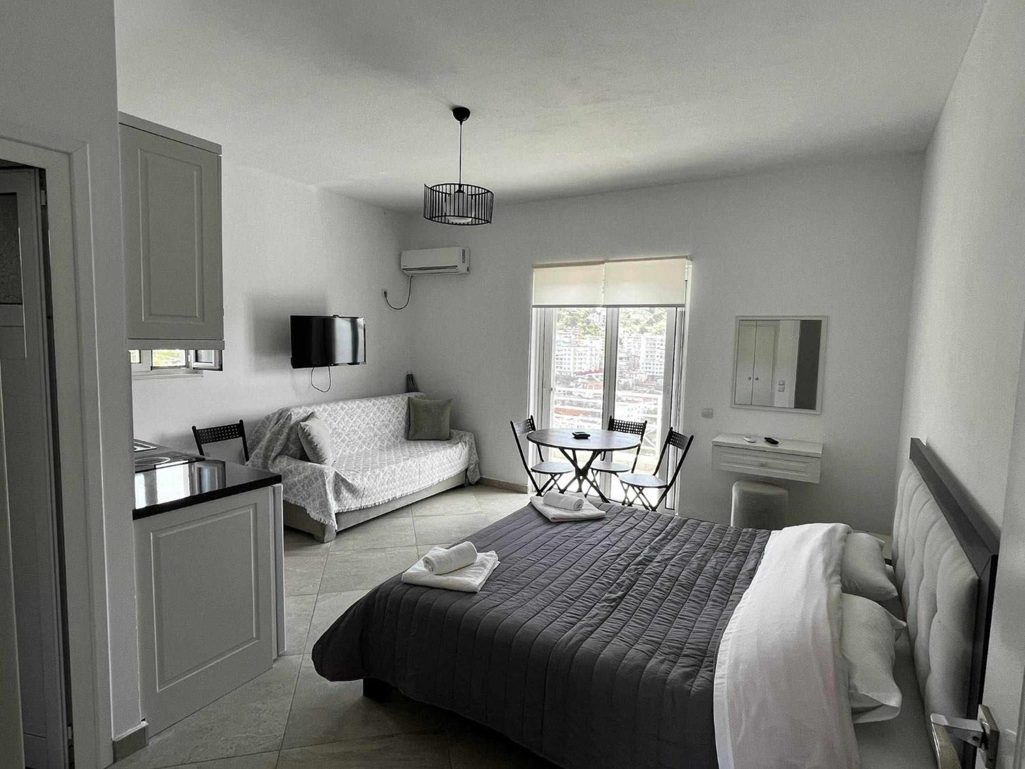 Mariana Apartments Саранде Екстериор снимка